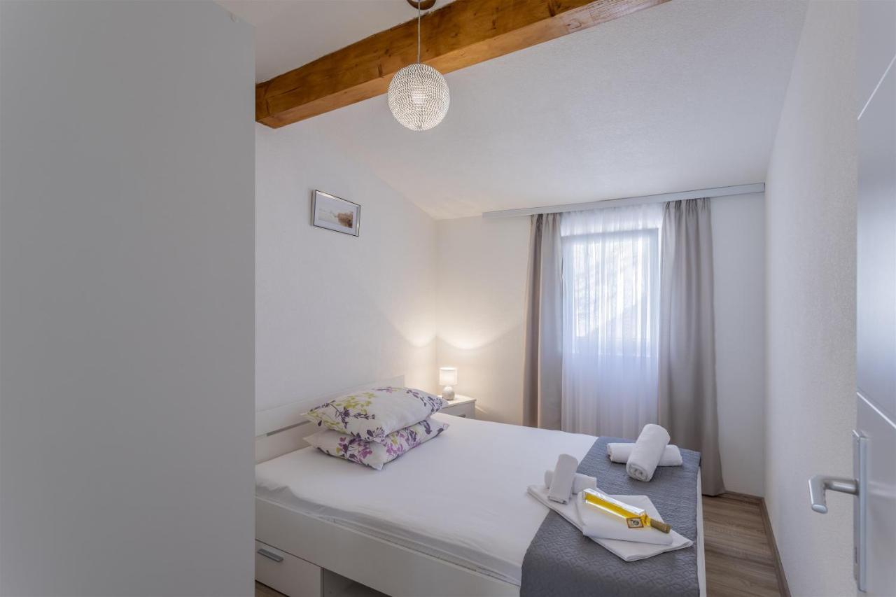 Holiday Home Dijamant Kučiće Екстериор снимка