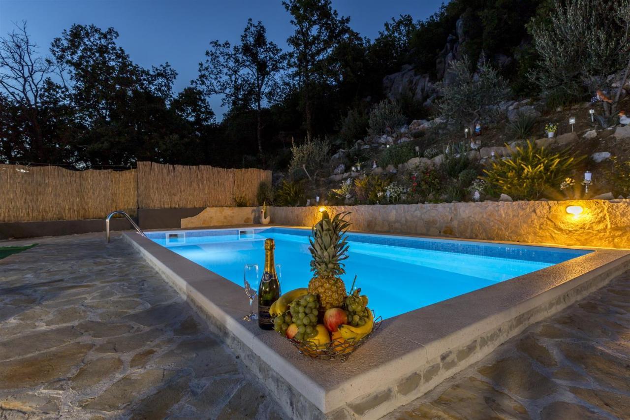 Holiday Home Dijamant Kučiće Екстериор снимка