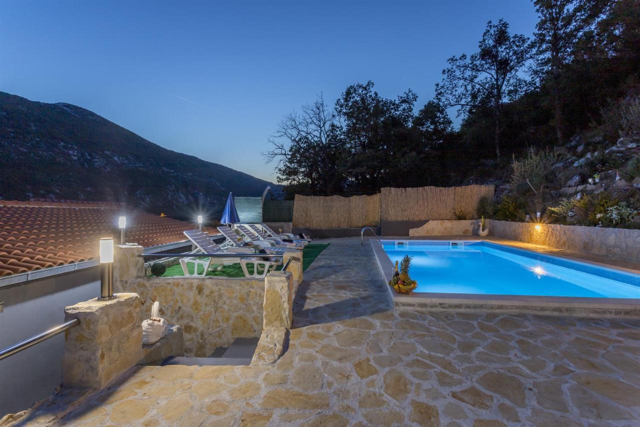 Holiday Home Dijamant Kučiće Екстериор снимка