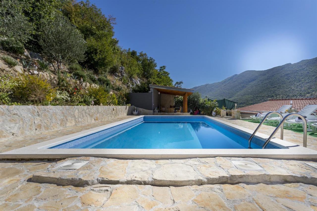 Holiday Home Dijamant Kučiće Екстериор снимка