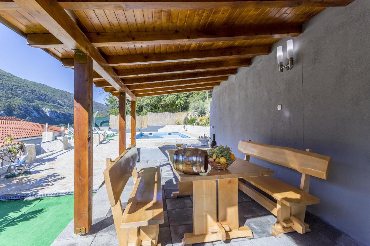 Holiday Home Dijamant Kučiće Екстериор снимка